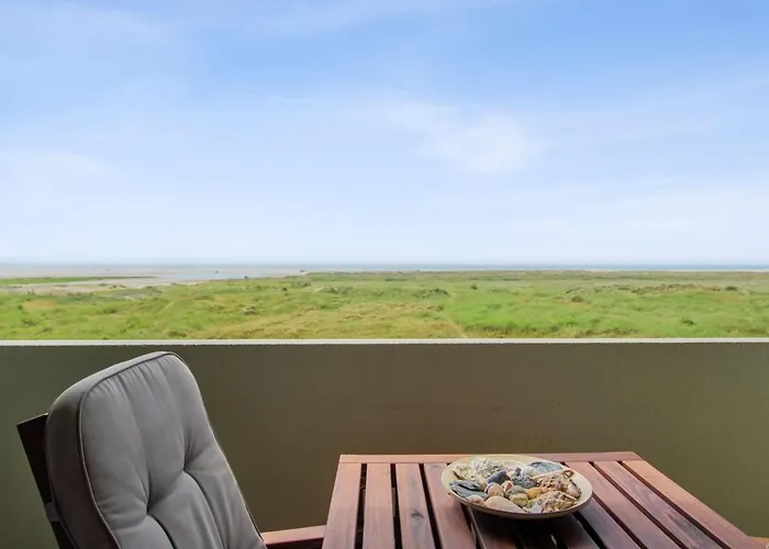 Brynhild - 50m From The Sea By Interhome